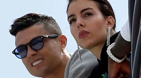 زیباترین لباس عروس جهان برای نامزد رونالدو + عکس حسرت برانگیز