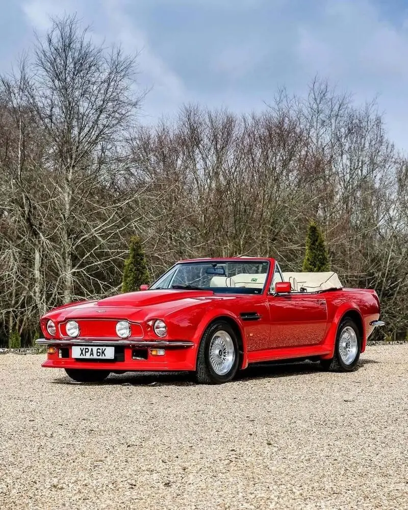 آستون مارتین V8 Vantage Volante، یک کلاسیک تمام‌عیار