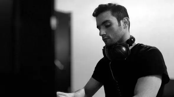 پسر رسول خادم: پدرم اجازه نداد من کشتی‌گیر شوم + فیلم