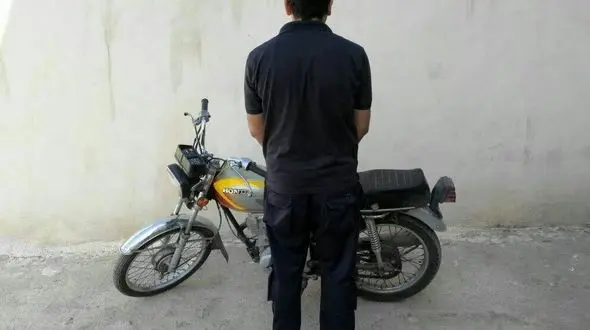 بهنام شب رو در سوپرمارکت های برازجان چه می کرد؟ + عکس 