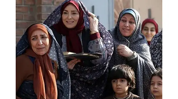 سکانس خنده دار از سریال زیرخاکی؛ وقتی کاوه توی مراسم ختم باباش آهنگ شاد میذاره+ویدئو