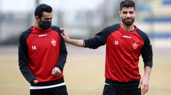 هافبک کلیدی برای ماندن به توافق رسید