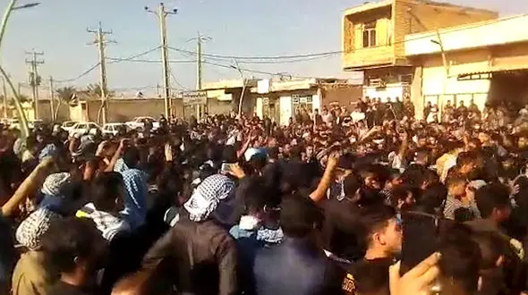 وحشتناک ترین مراسم خاکسپاری در خرمشهر + فیلم و عکس