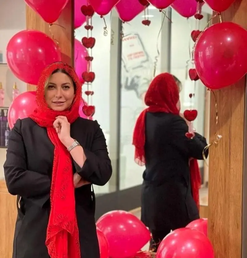 فریبا نادری