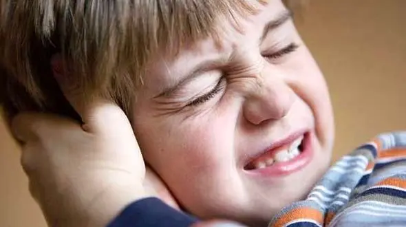 10 بیماری که به گوش درد مربوط می شوند