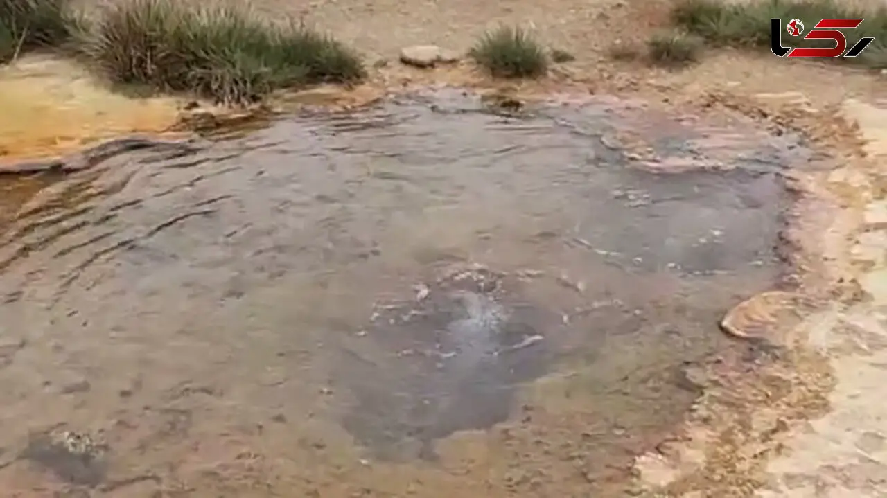 جوشش چشمه‌ها در حاشیه دریاچه ارومیه همزمان با ثبت بالاترین تراز ۶ سال اخیر / تحول امیدوارکننده‌ای که پایان بحران نیست + فیلم