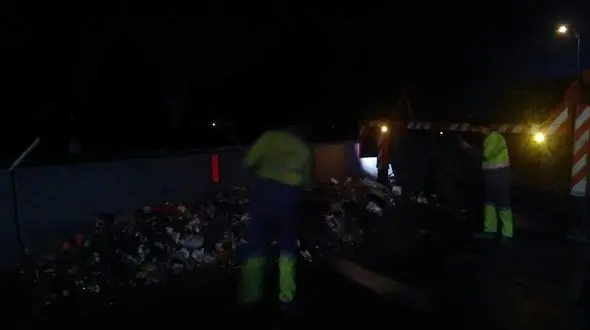 11 مصدوم در تصادف زنجیره‌ای در آزاد راه نطنز + فیلم