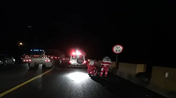 تریلی مرد شیرازی را له کرد + عکس 