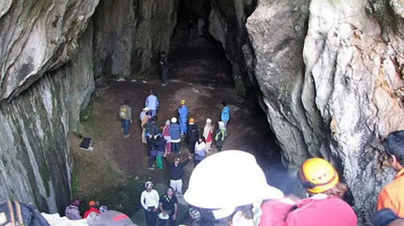 سفر نوروزی به چشمه‌های درمانگر/ توسعه توریسم درمانی با چشمه‌های آب گرم معدنی 