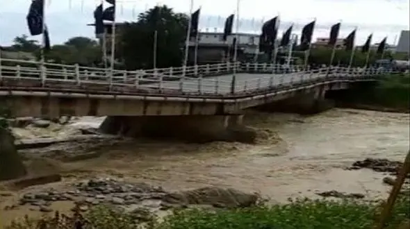 تخریب پل شهر اسالم تالش در اثر سیلاب