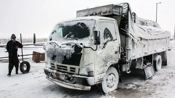 بارش برف و باران در جاده های کشور