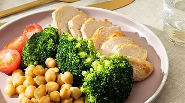 خبر خوب برای عاشقان خوراکی‌ ها؛ تغذیه سالم به معنای حذف غذاهای محبوب نیست