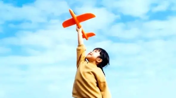 چگونه فرزندان آخر به ثروت و موفقیت بیشتری دست می‌ یابند؟