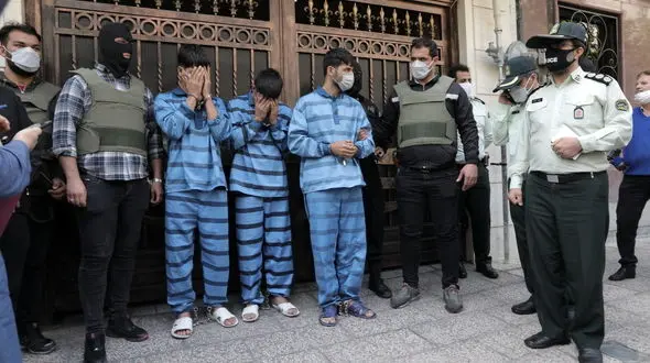 اولین فیلم از صحنه بازسازی تیراندازی به 2 پلیس در خیابان میرداماد