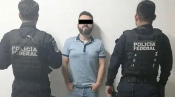 حمله خونین مرد خطرناک به پلیس + عکس و جزییات 