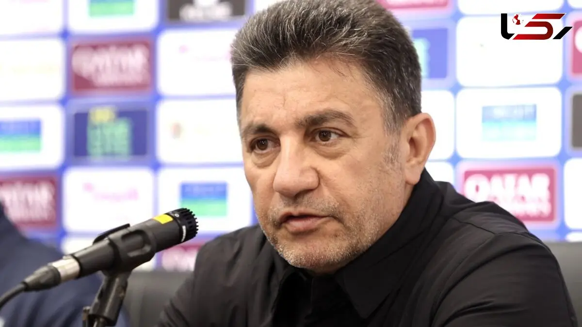 عکس/ نگاهی به چهره غمزده و میز عزای ساده خواهر جوان امیر قلعه نویی/ گلی با روبان مشکی ، سینی خرما و سینی حلوا