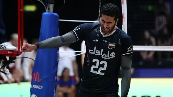 استوری معنادار بازیکن خط خورده تیم ملی/ آرزوی موفقیت برای دوستان!