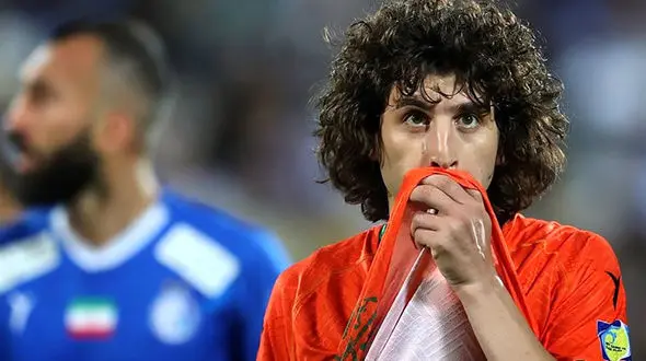 باز هم شاهکار مدیریتی در استقلال / شکایت یک بازیکن دیگر از آبی ها به فیفا!