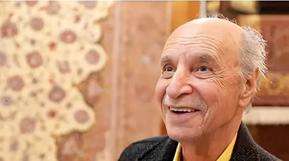 رونمایی از همسر جوان و چشم رنگی زنده یاد هوشنگ حریرچیان، بازیگرسریال ساختمان پزشکان/ چقدرم کم سن و سال!