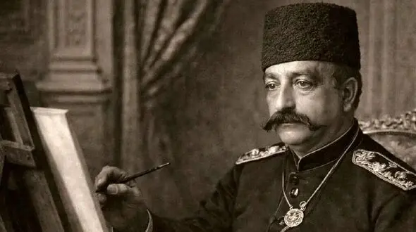 آشپزهای دربار ناصرالدین‌شاه در حال هم زدن آش در شهرستانک / عکس سفر در زمان