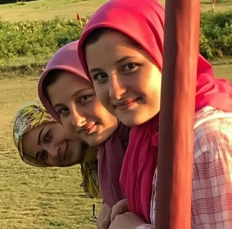 سارا و نیکا