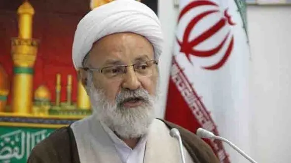 امام جمعه خلخال پس از اقامه نماز جمعه در بیمارستان بستری شد