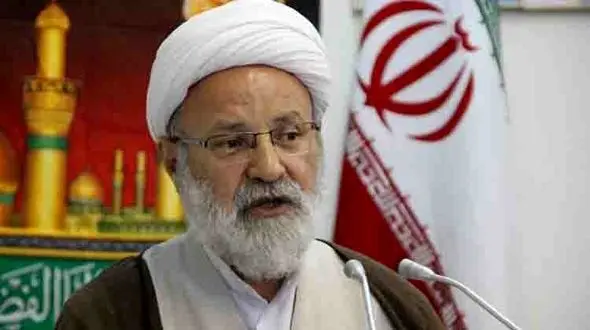 امام جمعه خلخال پس از اقامه نماز جمعه در بیمارستان بستری شد