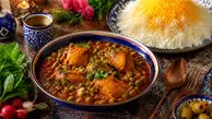 خورشت نخودفرنگی با مرغ؛ یک غذای ساده، خوشرنگ و مقوی برای ناهار خانوادگی