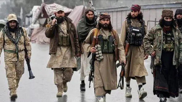 عاشقی در افغانستان ممنوع شد 