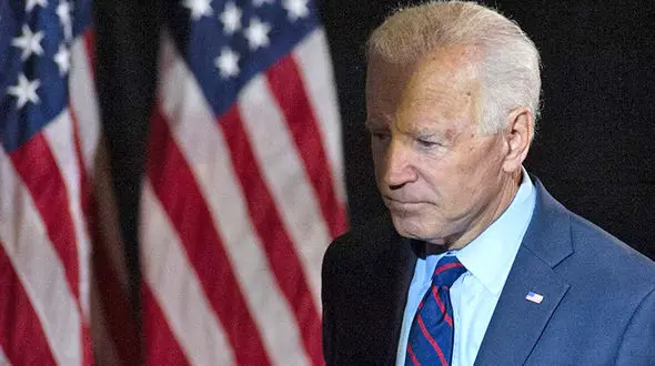 اقدام شیطانی رقیب ترامپ با زنی به نام تارا / او کارمند دفترش بود