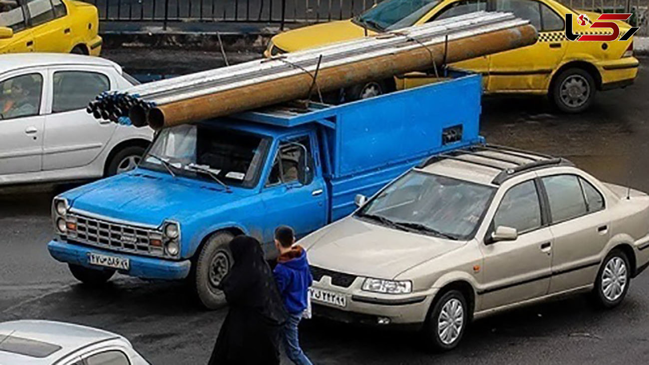 حواس پرتی راننده نیسان حادثه ساز شد/ در تهران رخ داد