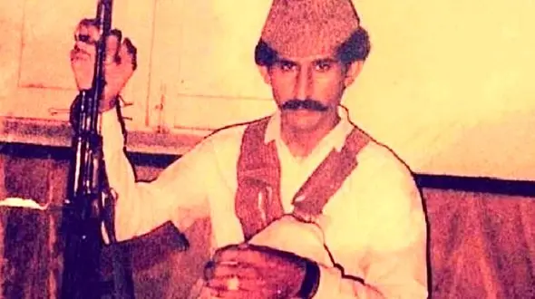 ببینید /  سفر در زمان؛ ویدئویی از دیدار «شرور مشهور جنوب با سردار سلیمانی»؛ اوایل دهه 70