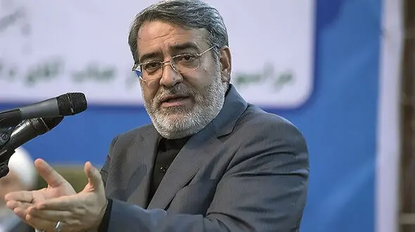 مجرم بودن زنان بی حجاب ها در خودروها /برخوردها جدی می شود 