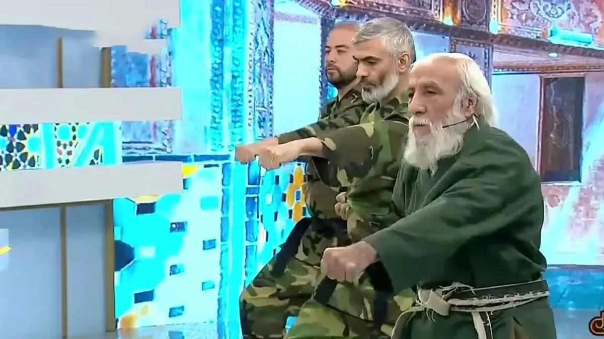 حرکات رزمی باورنکردنی استاد ۸۰ ساله در برنامه صداوسیما