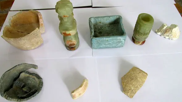 
کشف عتیقه‌های ۵ هزار ساله در جیرفت
