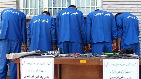 دستگیری سارقان تجهیزات واگن های قطار در تبریز + عکس