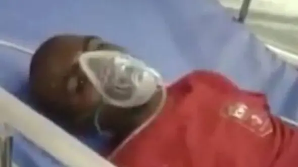 این مرد بعد از حمله و گاز گرفتن یک سگ هار واق واق می کند! +عکس
