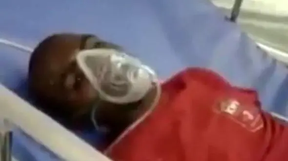 این مرد بعد از حمله و گاز گرفتن یک سگ هار واق واق می کند! +عکس