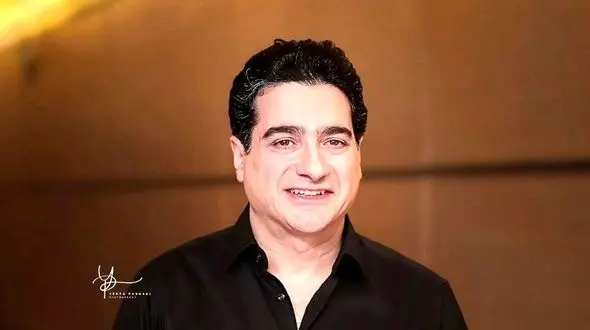 فیلم لحظه تحویل ماشین جدید همایون شجریان از نمایندگی، ظاهرش حرف نداره الحق که خوش سلیقه هست / صفر تا صد بررسی خودروی وویا فری 2025 