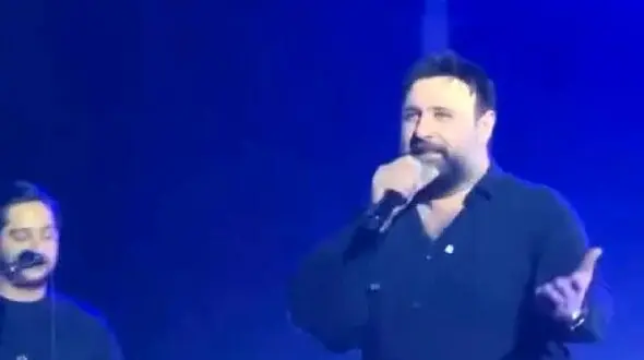 فیلم آواز باشکوه و  احساسی محمد علیزاده در کنسرتش با آهنگ الله نیده گنام ابراهیم تاتلیس !