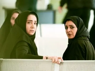 چهره جدید جذاب  خانم وکیل سریال محکوم  در 35 سالگی / چه قدر تو سریال شکسته بود!