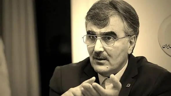 محمدرضا فرزین پاسخ دهد: دلار سه‌ رقمی حاصل کدام سیاست است؟ / مردم قربانی آزمون و خطای بانک مرکزی!