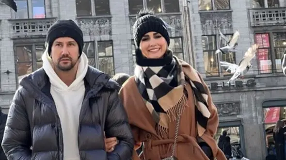 فیلم/ شاهرخ استخری: اولین عکس خانوادگی که ما گذاشتیم نزدیک 17 هزار... / ولی یک عده فکر میکردند من اجازه نمیدم خانومم ...