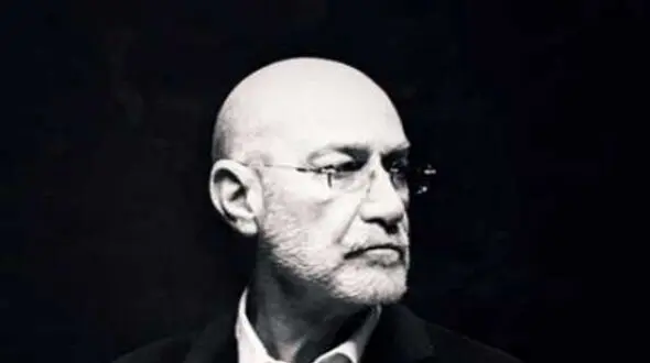 دانلود آهنگ باشکوه سیاوش قمیشی/  پرآوازه ترین رنگه...