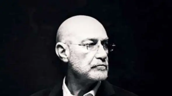 دانلود آهنگ باشکوه سیاوش قمیشی/  پرآوازه ترین رنگه...