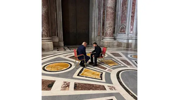 مذاکره ترامپ و زلنسکی در حاشیه مراسم تشییع پاپ