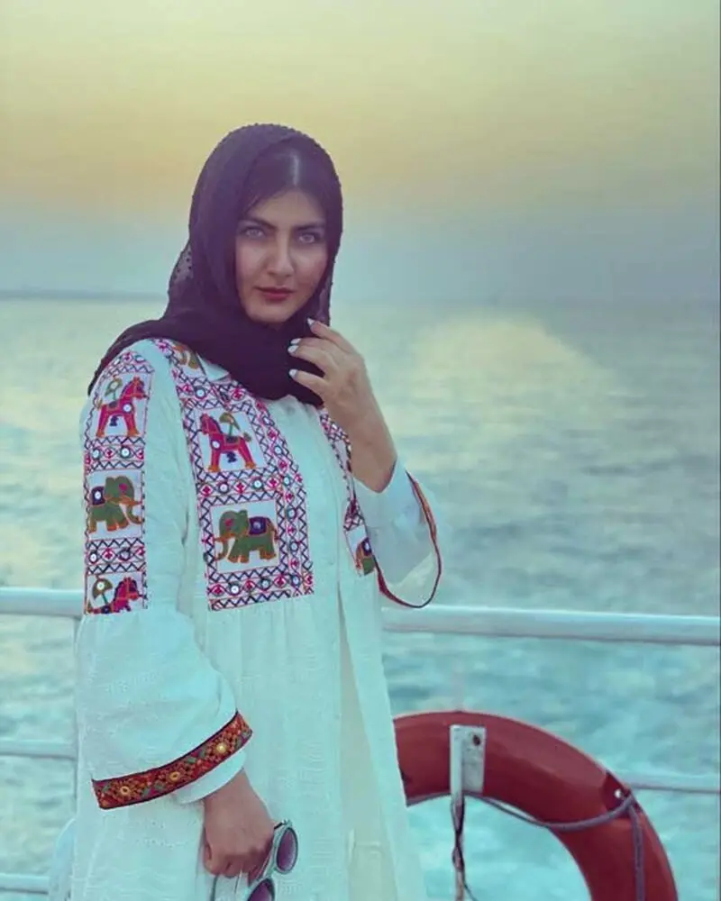 بیوگرافی مریم موسویان