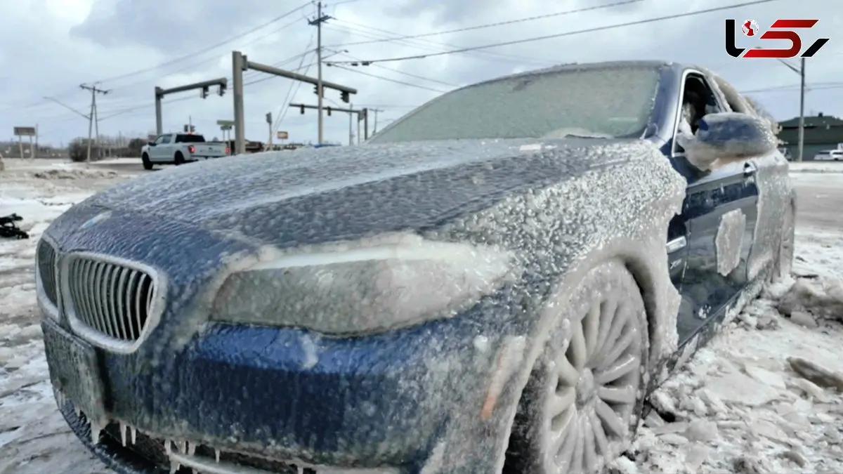 BMW معروف رهاشده در سرمای شدید یخ زد / تصاویر باورنکردنی + فیلم