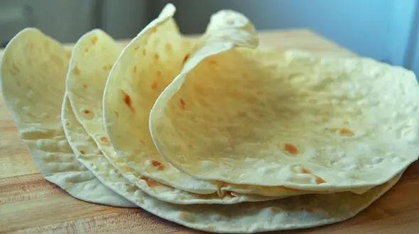 کرونا و طرز تهیه نان لواش خانگی 