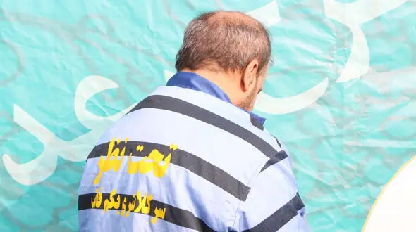 فیلم گفتگو با عجیب ترین دزد تهران ! / دزدیدن دلستر و کتک زدن مغازه داد !